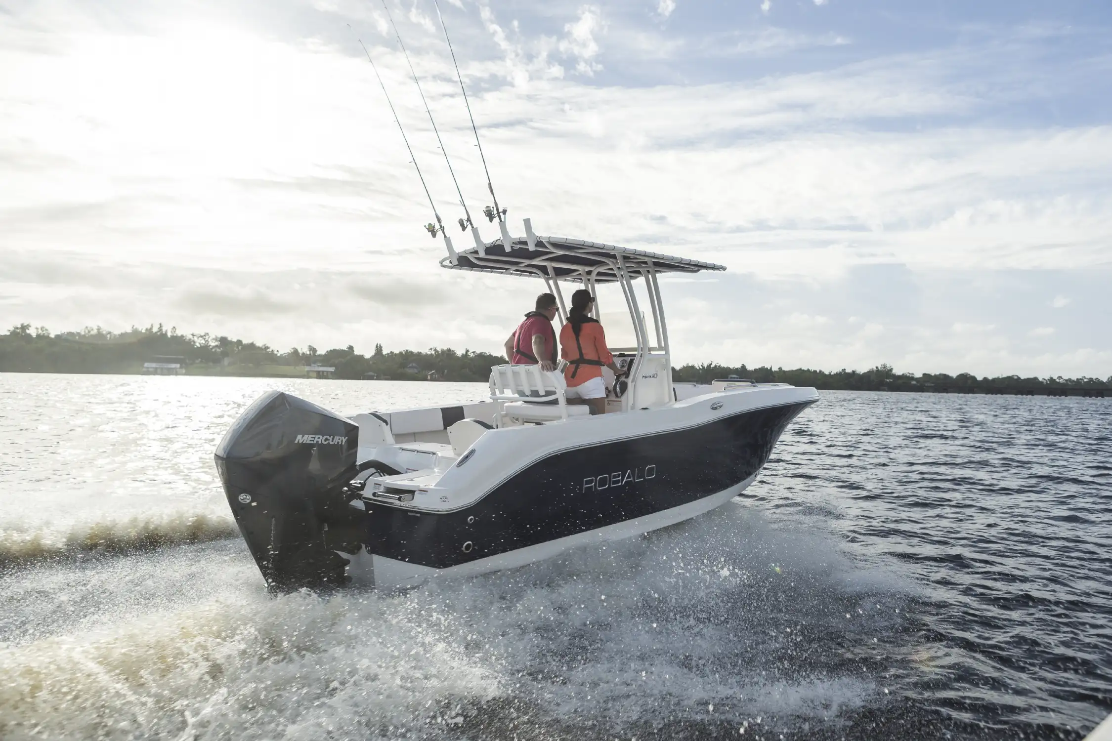 The Robalo National Sales Event Has Docked & Now is the Perfect Time to Buy